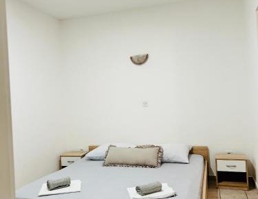 One-Bedroom Apartment with Balcony