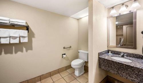 King Room - Accessible/Non-Smoking