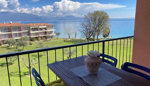 Superior One-Bedroom Apartment with Balcony