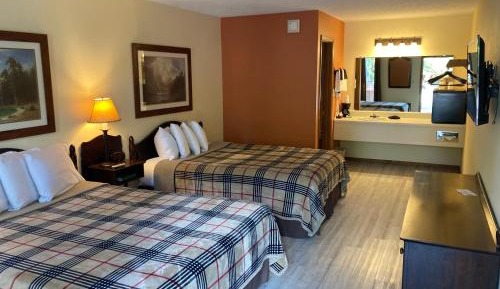 Queen Room with Two Queen Beds