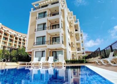 One-Bedroom Apartment with Balcony and Sea View