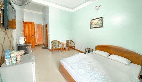 Standard Queen Room