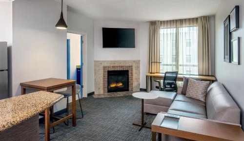 One-Bedroom King Suite with Sofa Bed and Fireplace