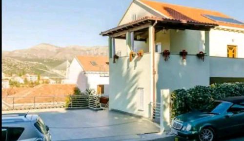 Studio with Terrace