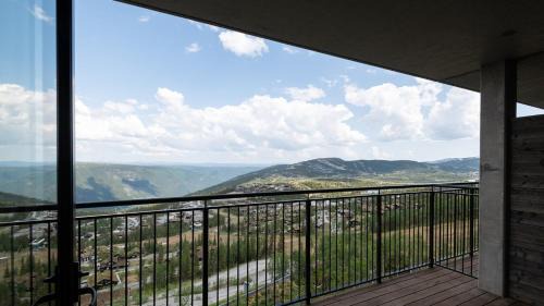Four-Bedroom Apartment with Balcony 
