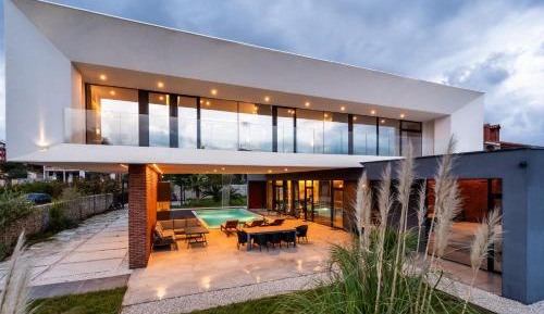 Villa with Sea View