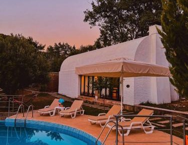 One-Bedroom Villa