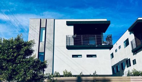 Three-Bedroom Townhouse