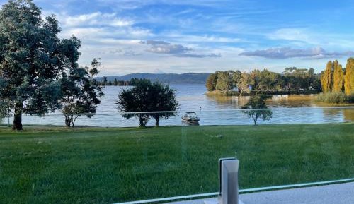 Two-Bedroom Apartment with Lake View