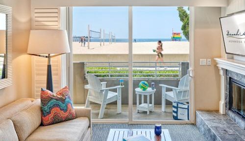 Strand Ocean Front Suite