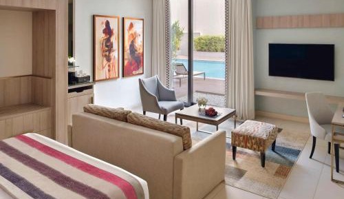 Residence Studio with Pool Access and Patio