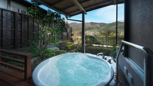 Suite with Spa Bath