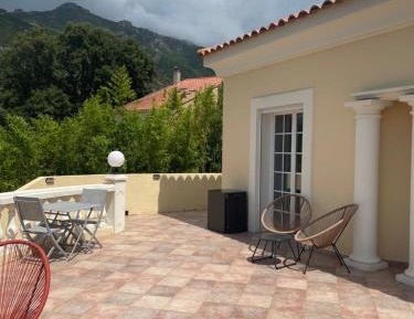 Double Room with Mountain View