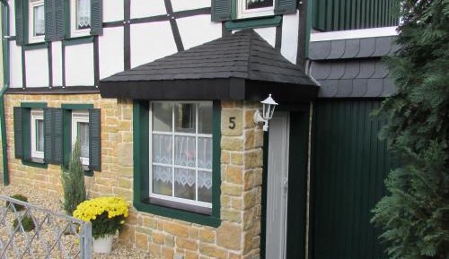 Three-Bedroom Holiday Home 