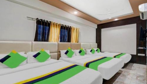 Twin Room with City View