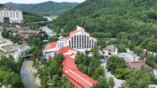 Deluxe Family Room - Dragon Valley Hotel
