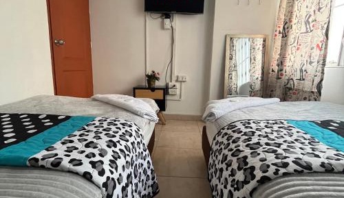 Standard Twin Room with Shared Bathroom