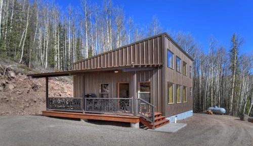 One-Bedroom Holiday Home