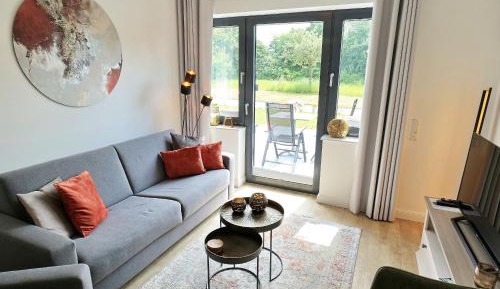 One-Bedroom Apartment with Terrace