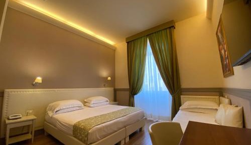 Deluxe Triple Room