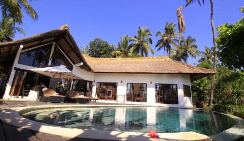 Villa - Beach Front