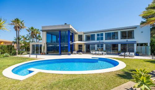 Villa with Sea View