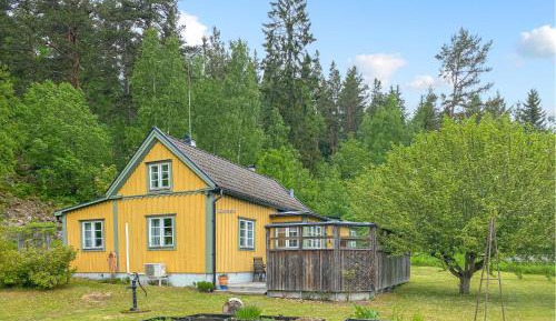Three-Bedroom Holiday Home 