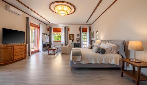 King Room with Balcony