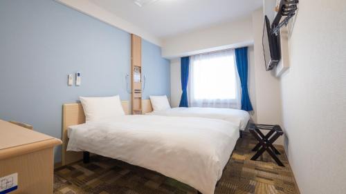 Twin Room - Non-Smoking