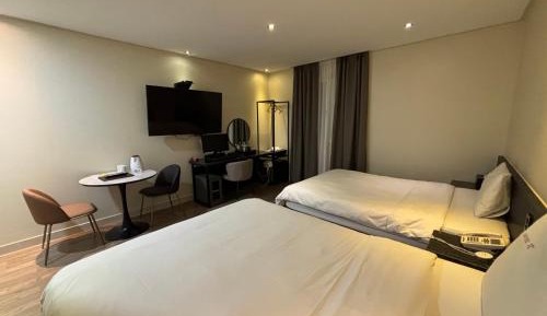 Deluxe Double Room with Two Double Beds