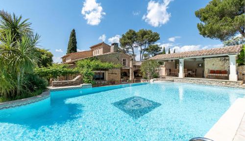 Six-Bedroom Holiday Home