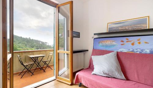 Superior One-Bedroom Apartment with Balcony