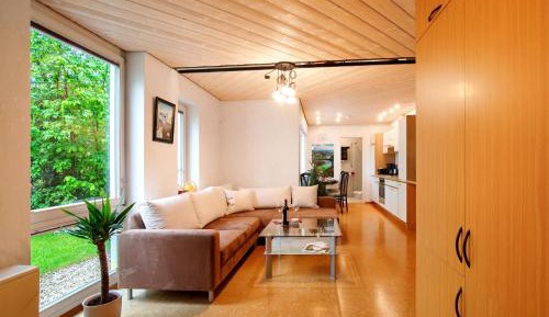 Superior One-Bedroom Apartment