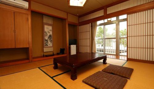 Japanese-Style Quadruple Room