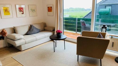 Deluxe Two-Bedroom Apartment with Garden View