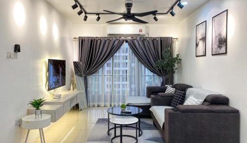 Three-Bedroom Apartment - High Floor
