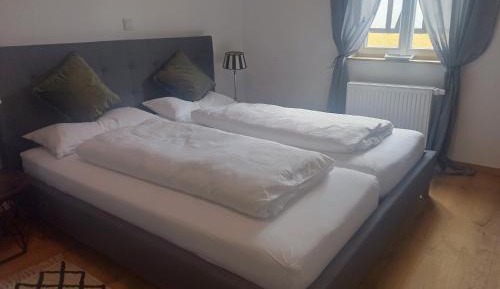 Deluxe Double Room with Bath
