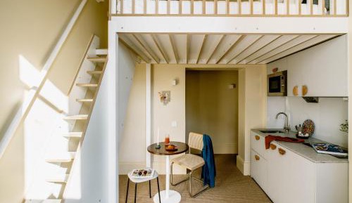 Studio - Split Level