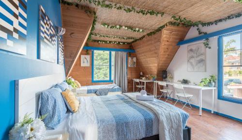 Triple Room with Shared Bathroom
