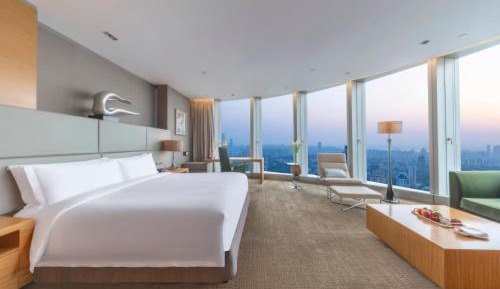 Junior Suite with Club Lounge Access
