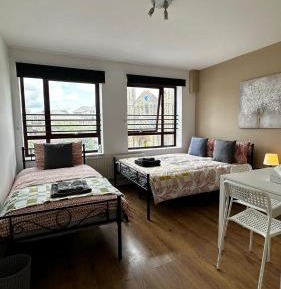 Triple Room with City View