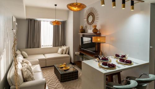 Deluxe One-Bedroom Apartment with City View