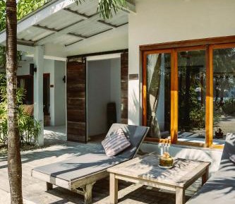 Bungalow with Sea View
