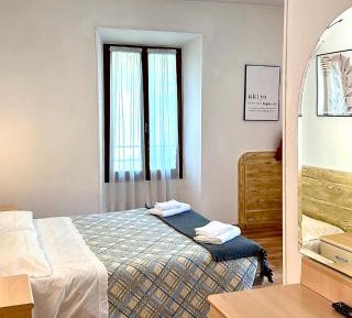 Double or Twin Room with Mountain View