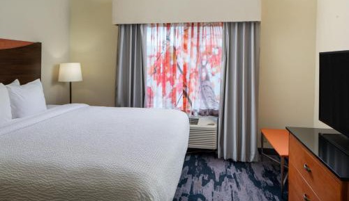 Deluxe King Room with Sofa Bed