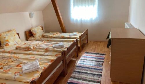Basic Triple Room