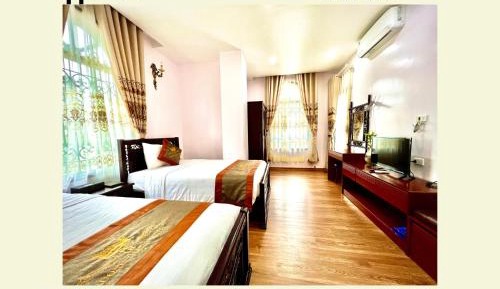 Triple Room with City View