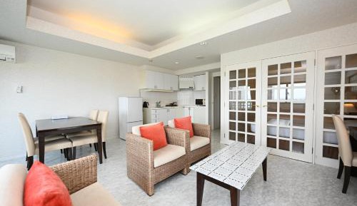 Deluxe Room with partial sea view - Non-Smoking