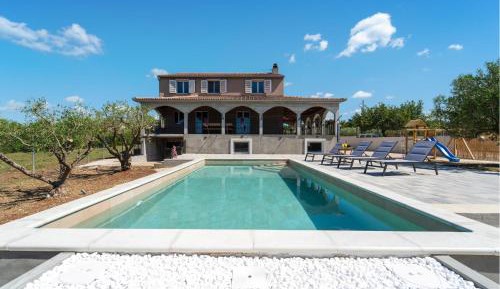 Four-Bedroom Holiday Home