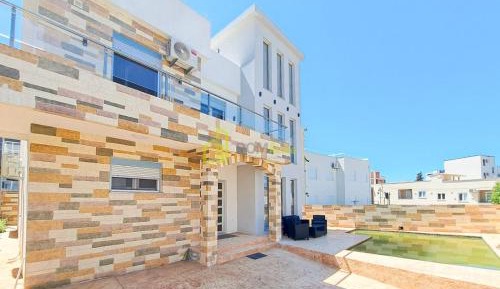 Deluxe Villa